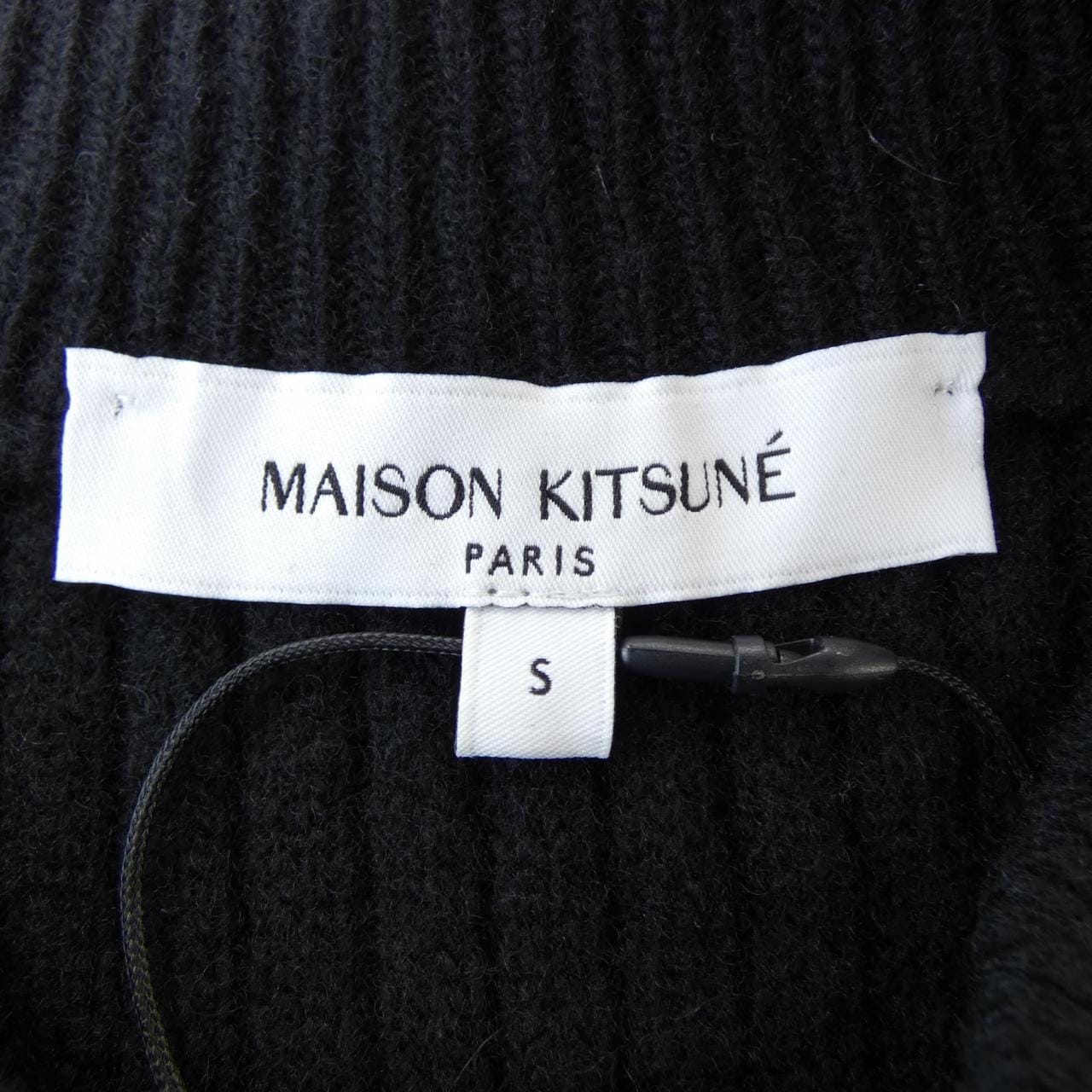 メゾンキツネ MAISON KITSUNE PM00811KT1149 P199 ニット