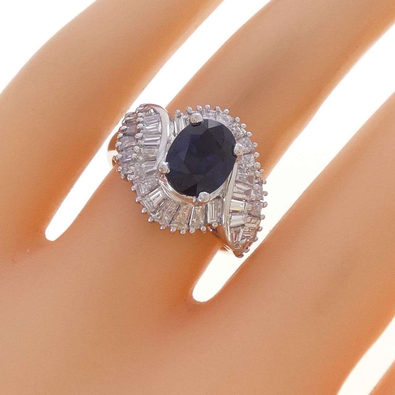 PT900 サファイヤ リング 2.22CT