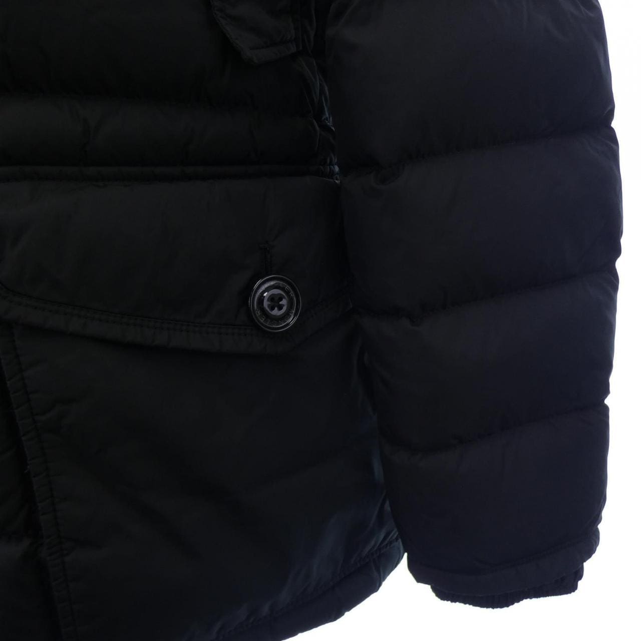 モンクレール MONCLER ダウンジャケット