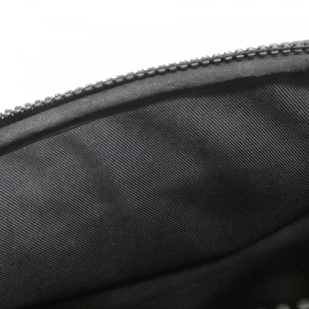 ルイヴィトン トリヨン モノグラム Sロック メッセンジャー M58489 ショルダーバッグ