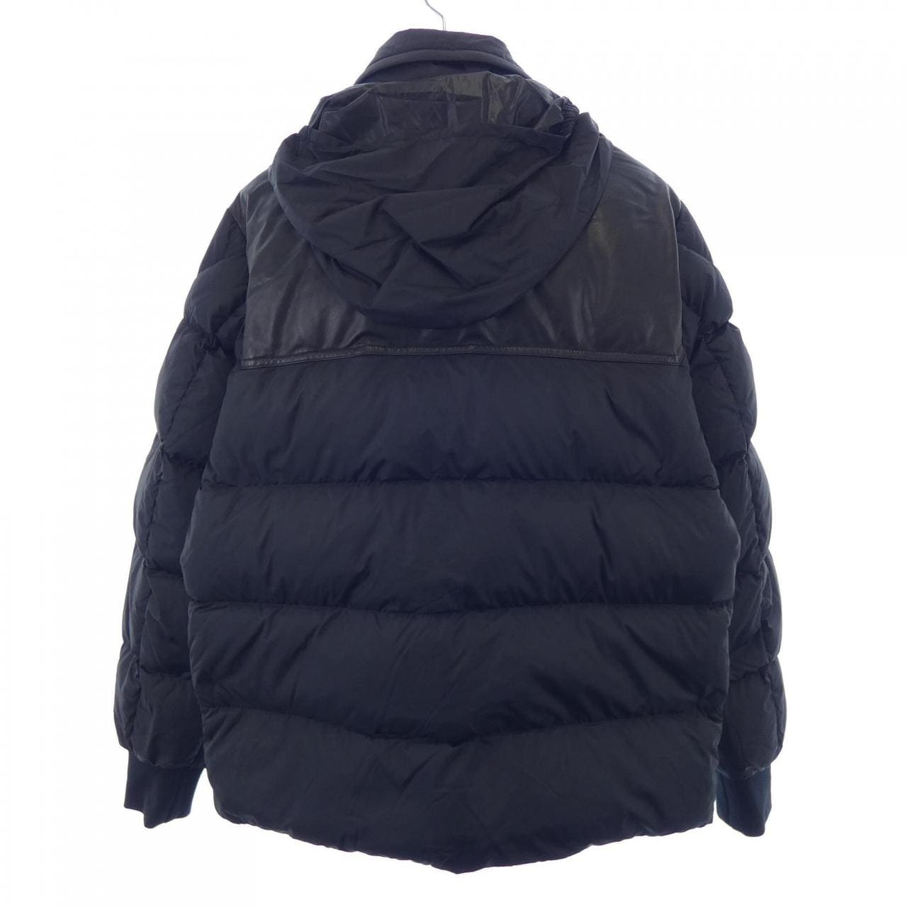 モンクレール MONCLER ダウンジャケット