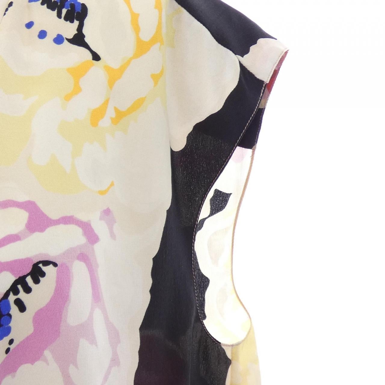 シャネル CHANEL P41004V29700 トップス