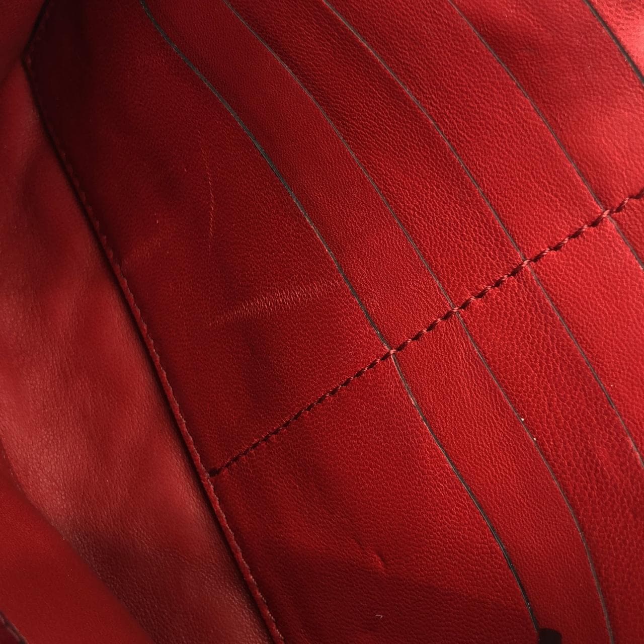 ヴァレンティノガラヴァーニ PW2B0137RVH バッグ