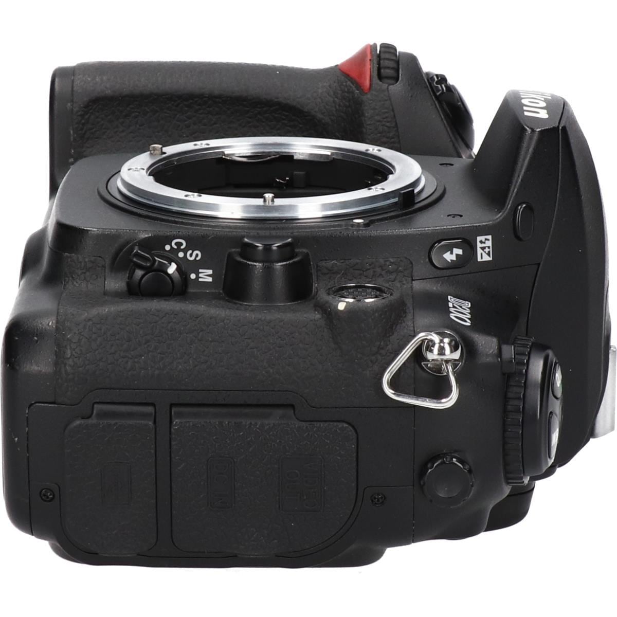 NIKON D200