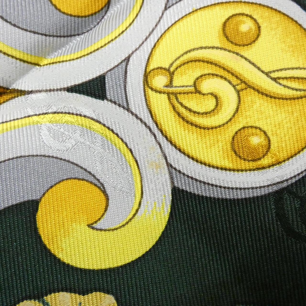 エルメス ORGAUPHONE ET AUTRES MECA NIQUES カレ スカーフ