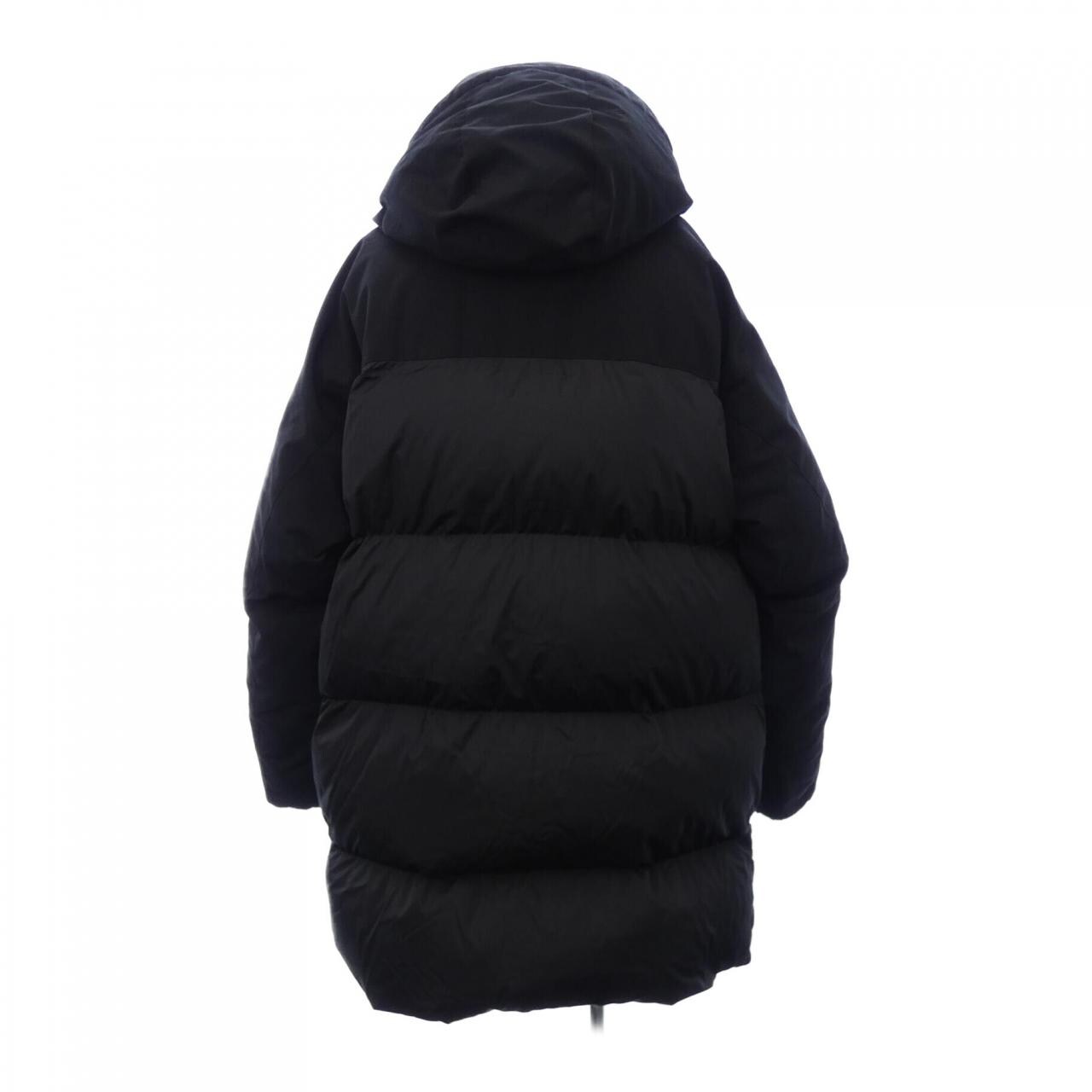 モンクレール MONCLER ダウンジャケット