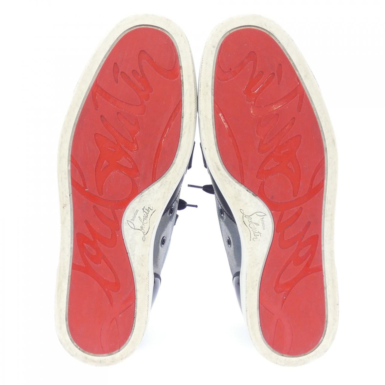 クリスチャンルブタン CHRISTIAN LOUBOUTIN Louis Junior Spikes Cap-T スニーカー