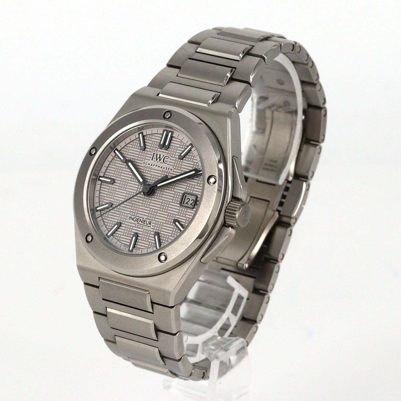 IWC インヂュニアオートマティック40 IW328904 TI 自動巻