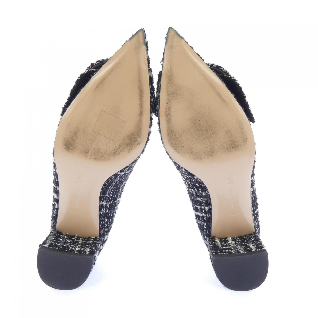 ジャンヴィトロッシ GIANVITO ROSSI パンプス