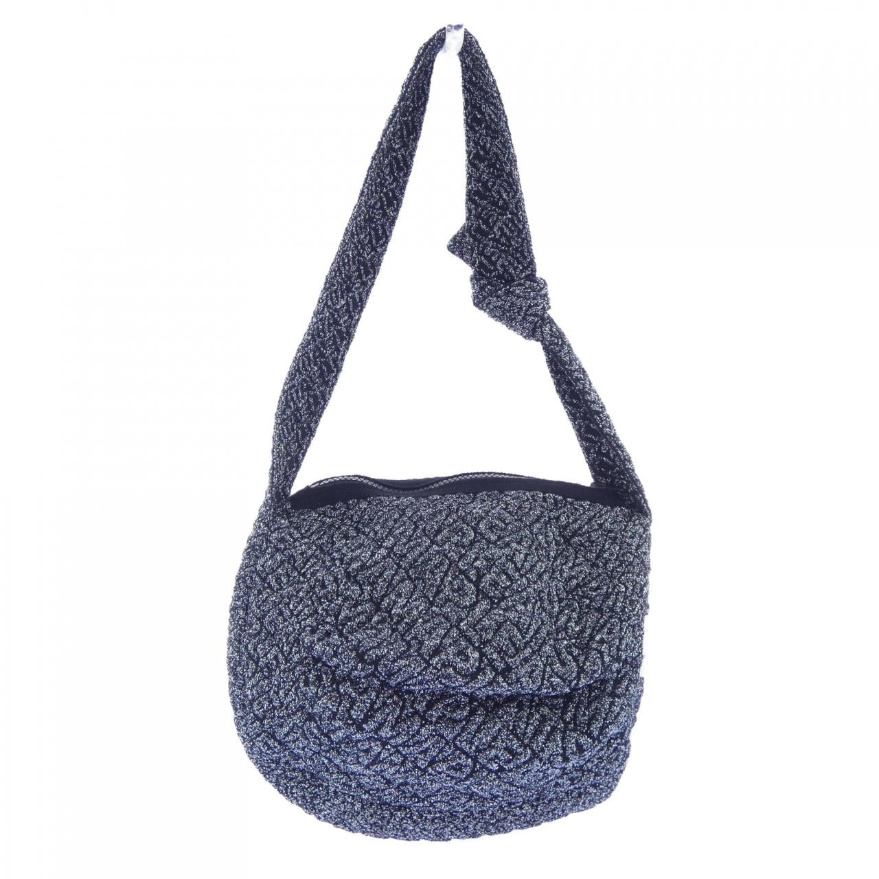 PLEATS MAMA BAG