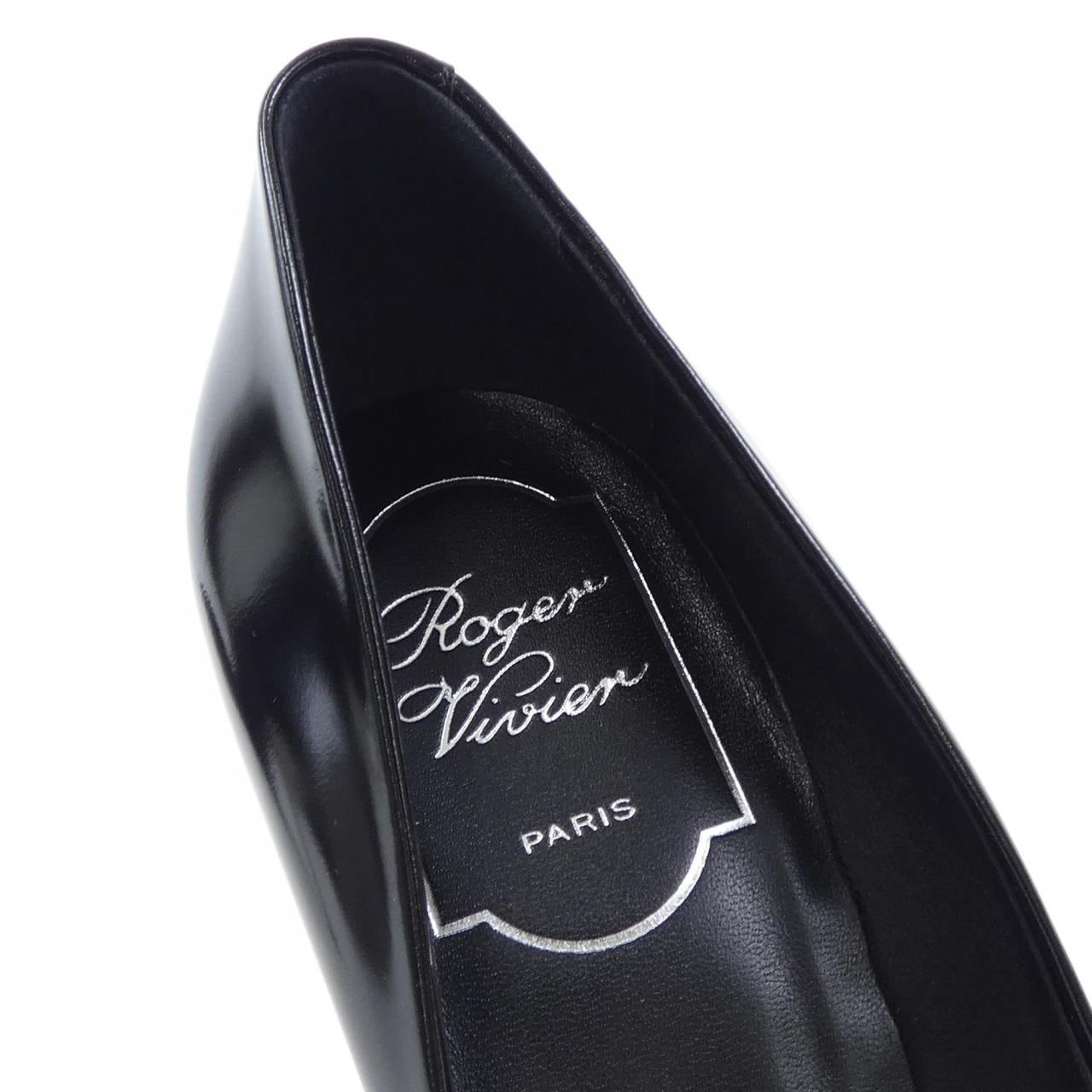 ROGER VIVIER VIVIER 泵