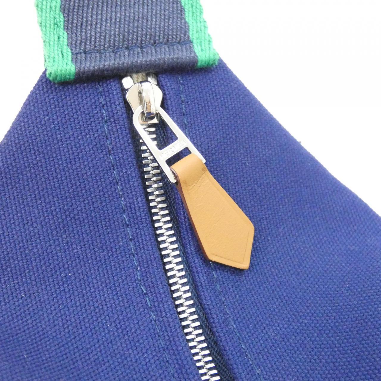 エルメス ブリッド ア ブラック PM 103222M ポーチ