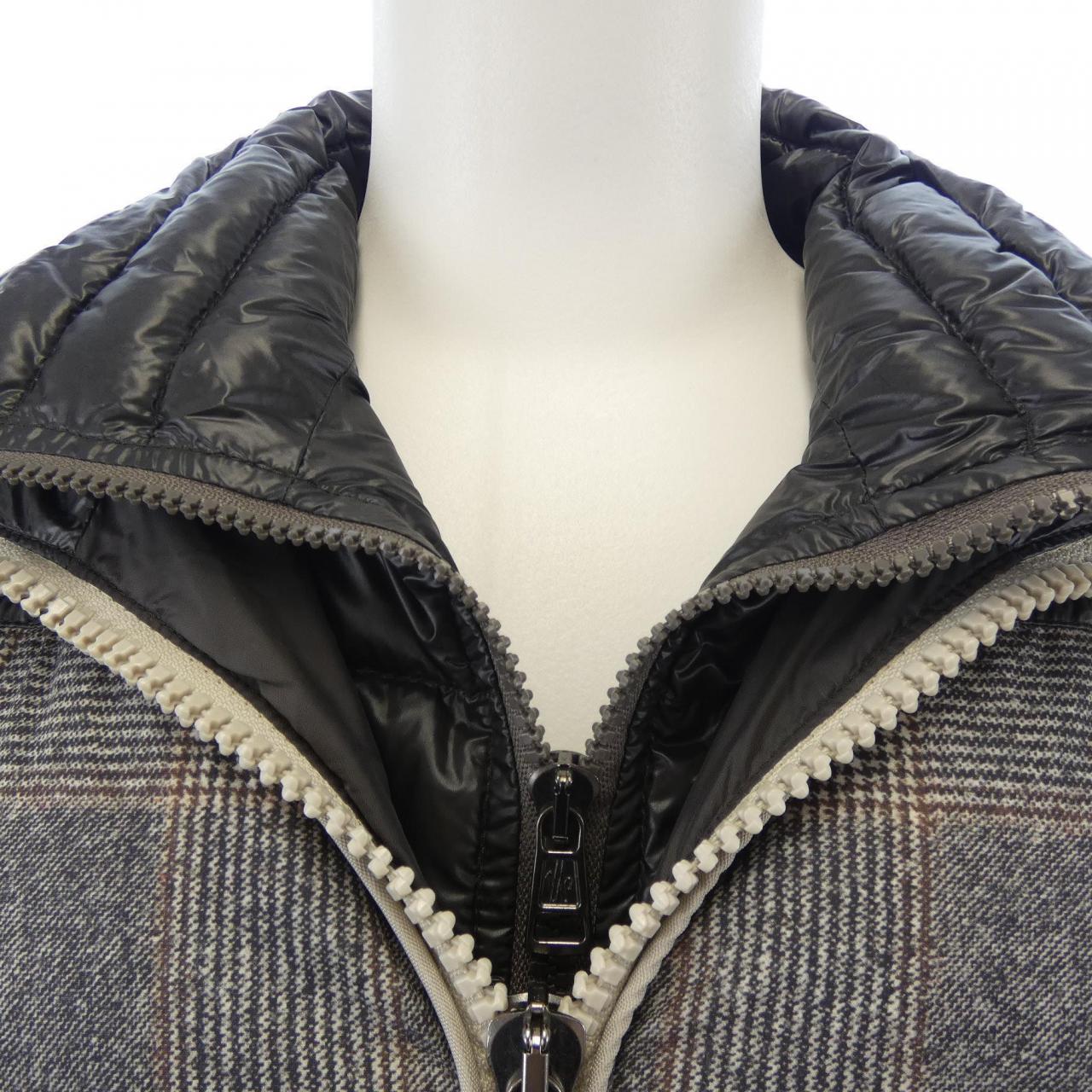モンクレール MONCLER 53239 EUSEBE ダウンジャケット