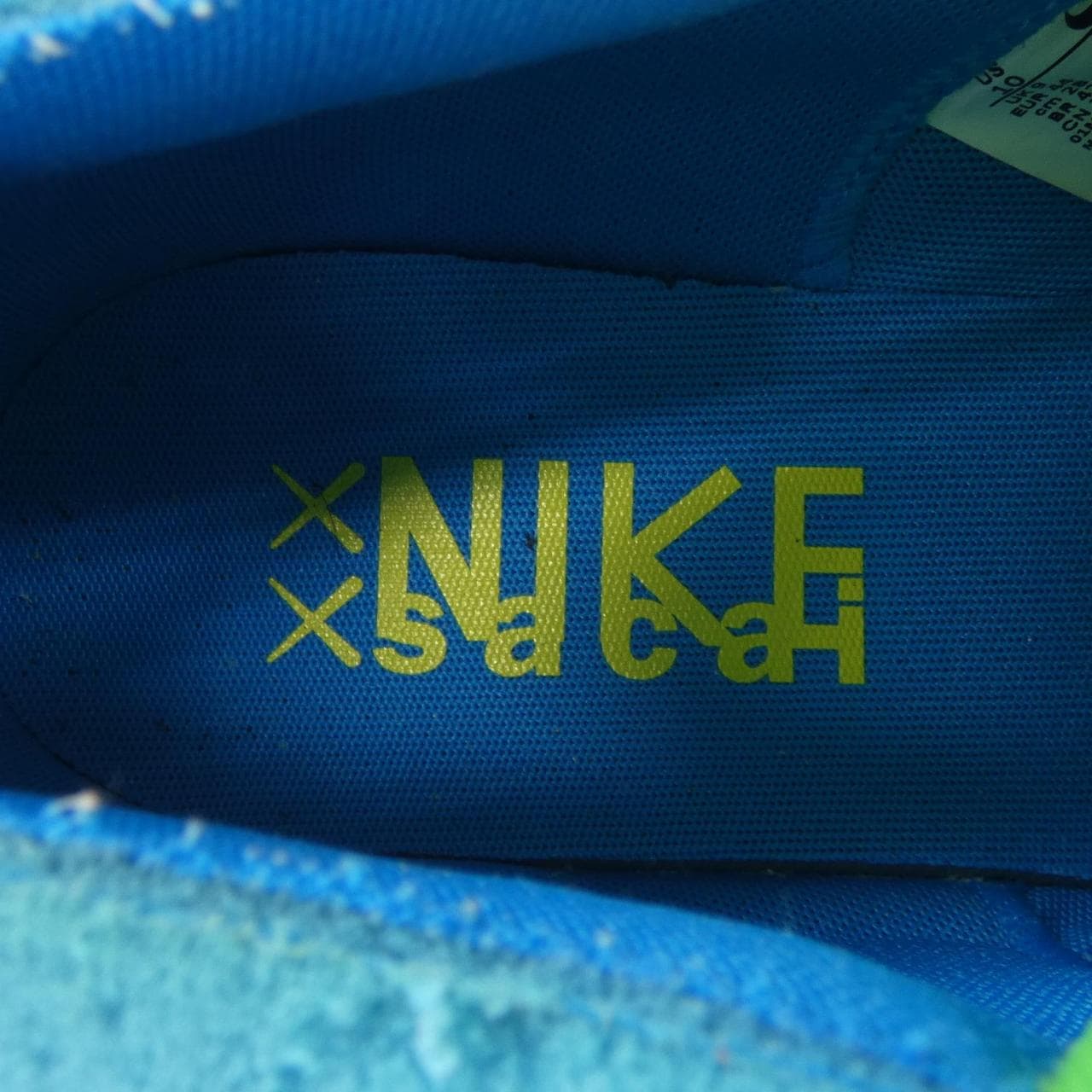 ナイキサカイ NIKE×SACAI DM7901-400　KAWS スニーカー