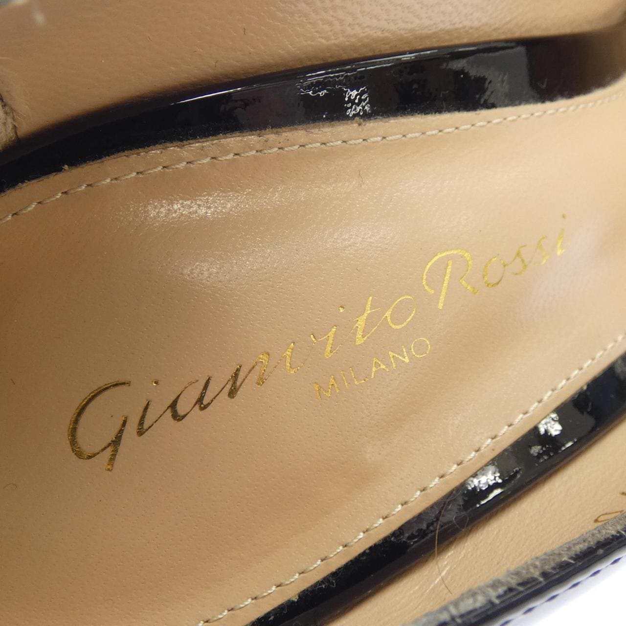 ジャンヴィトロッシ GIANVITO ROSSI パンプス