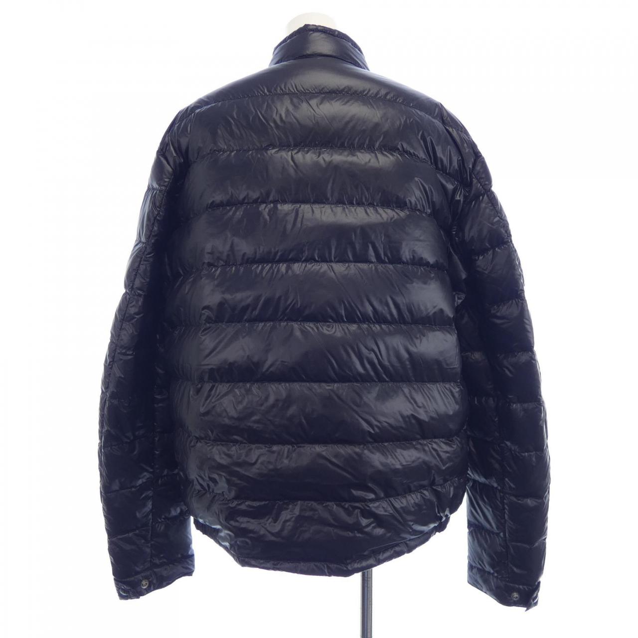 モンクレール MONCLER ダウンジャケット