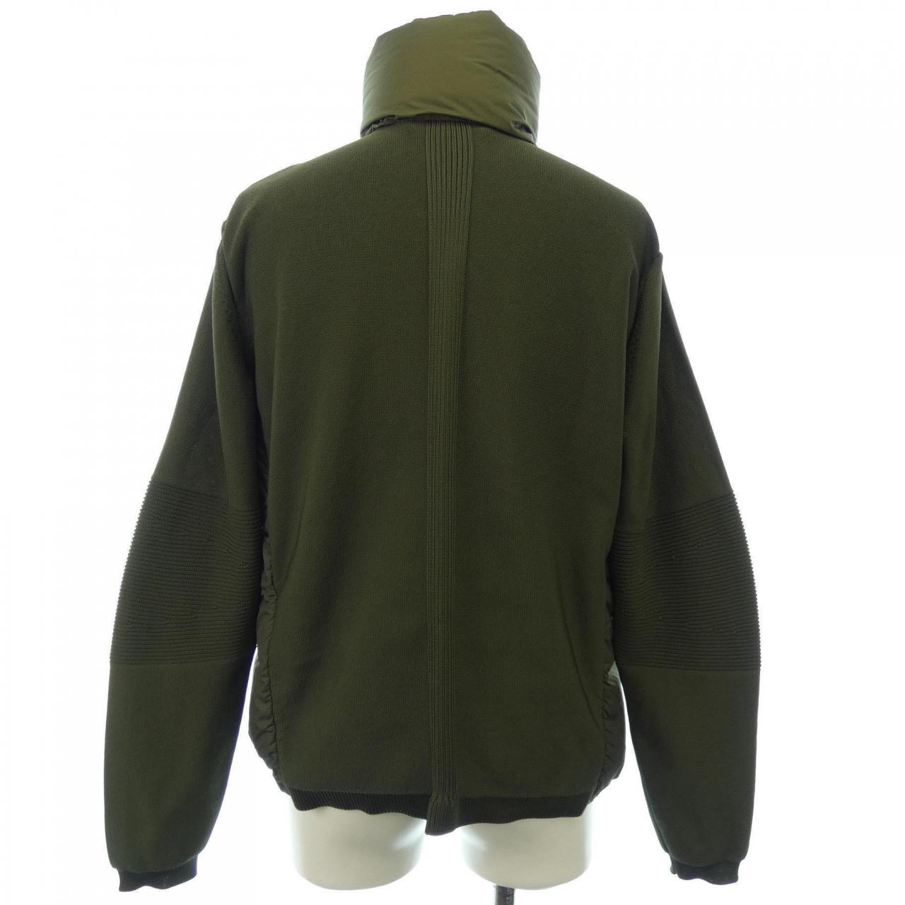 モンクレール MONCLER ダウンジャケット
