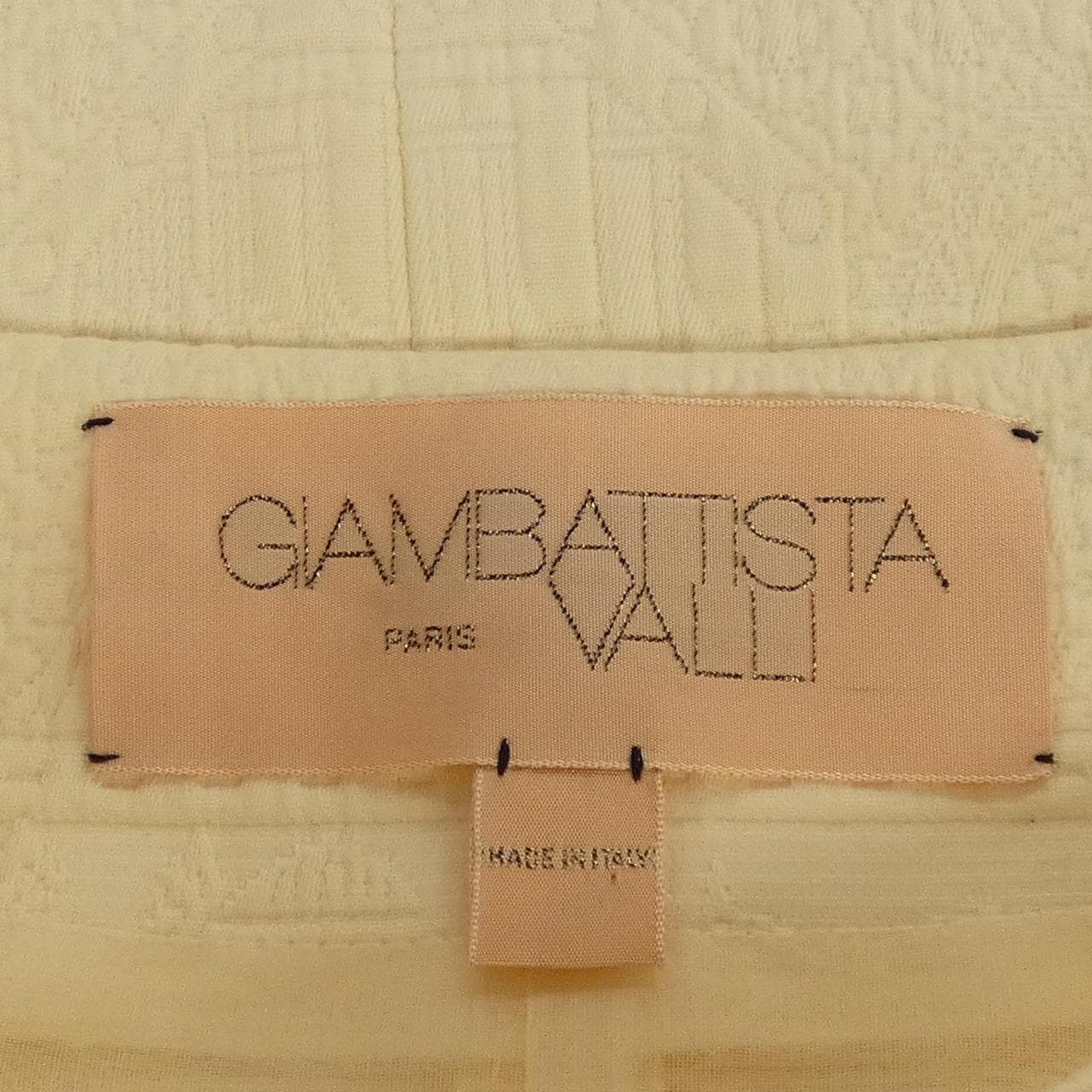 ジャンバティスタヴァリ GIAMBATTISTA VALLI ノーカラージャケット