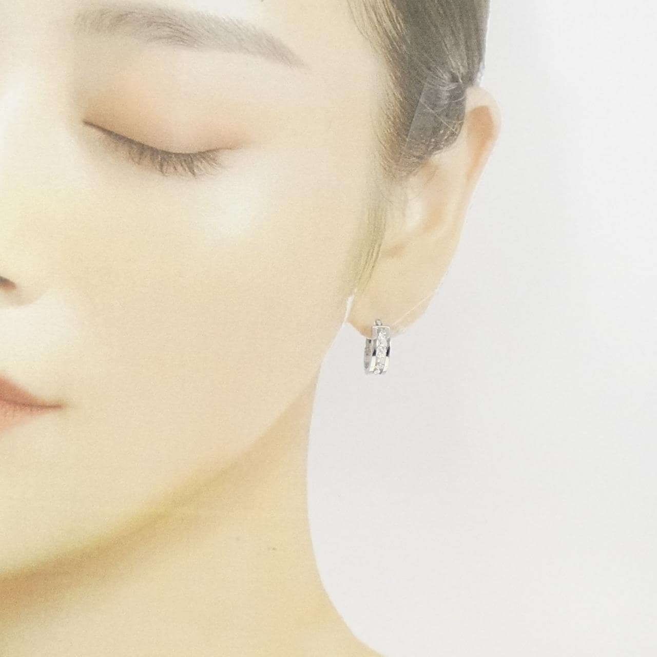 【新品】PT900 ダイヤモンド ピアス 0.26CT