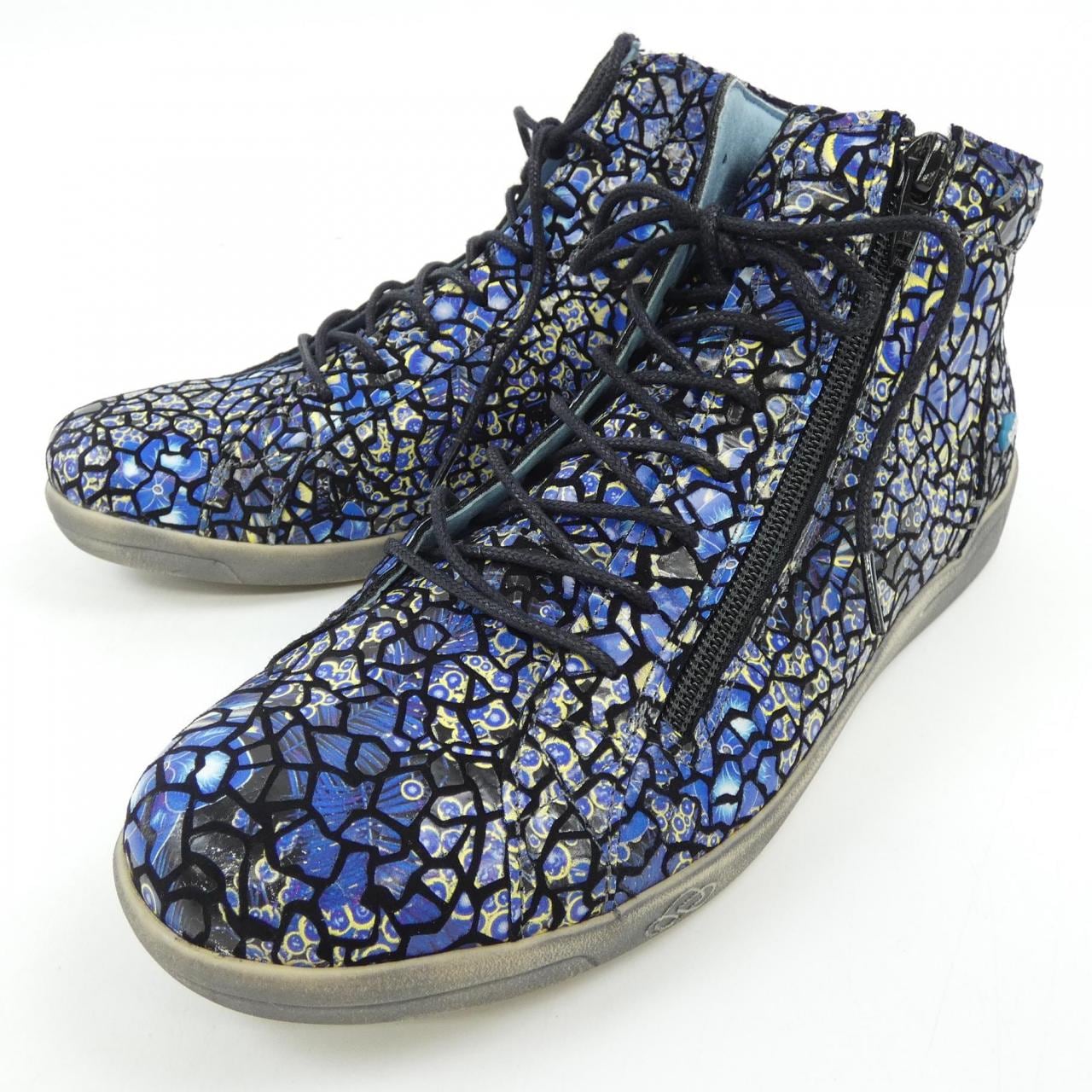 CLOUD スニーカー