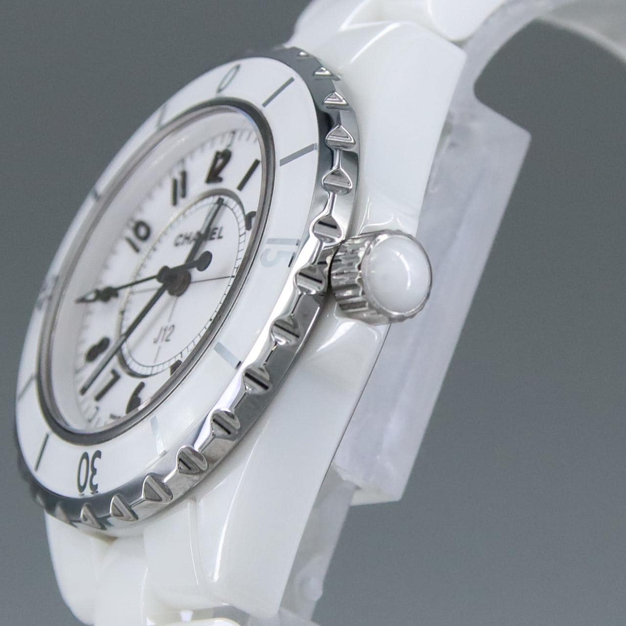 シャネル J12 33mmセラミック H0968 セラミック クォーツ