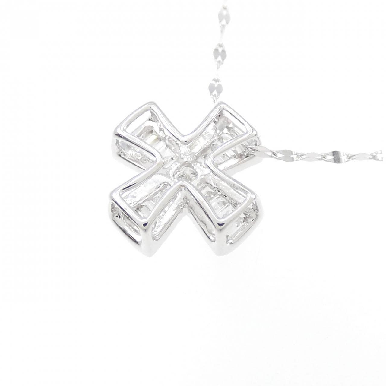 K18WG クロス ダイヤモンド ネックレス 0.20CT