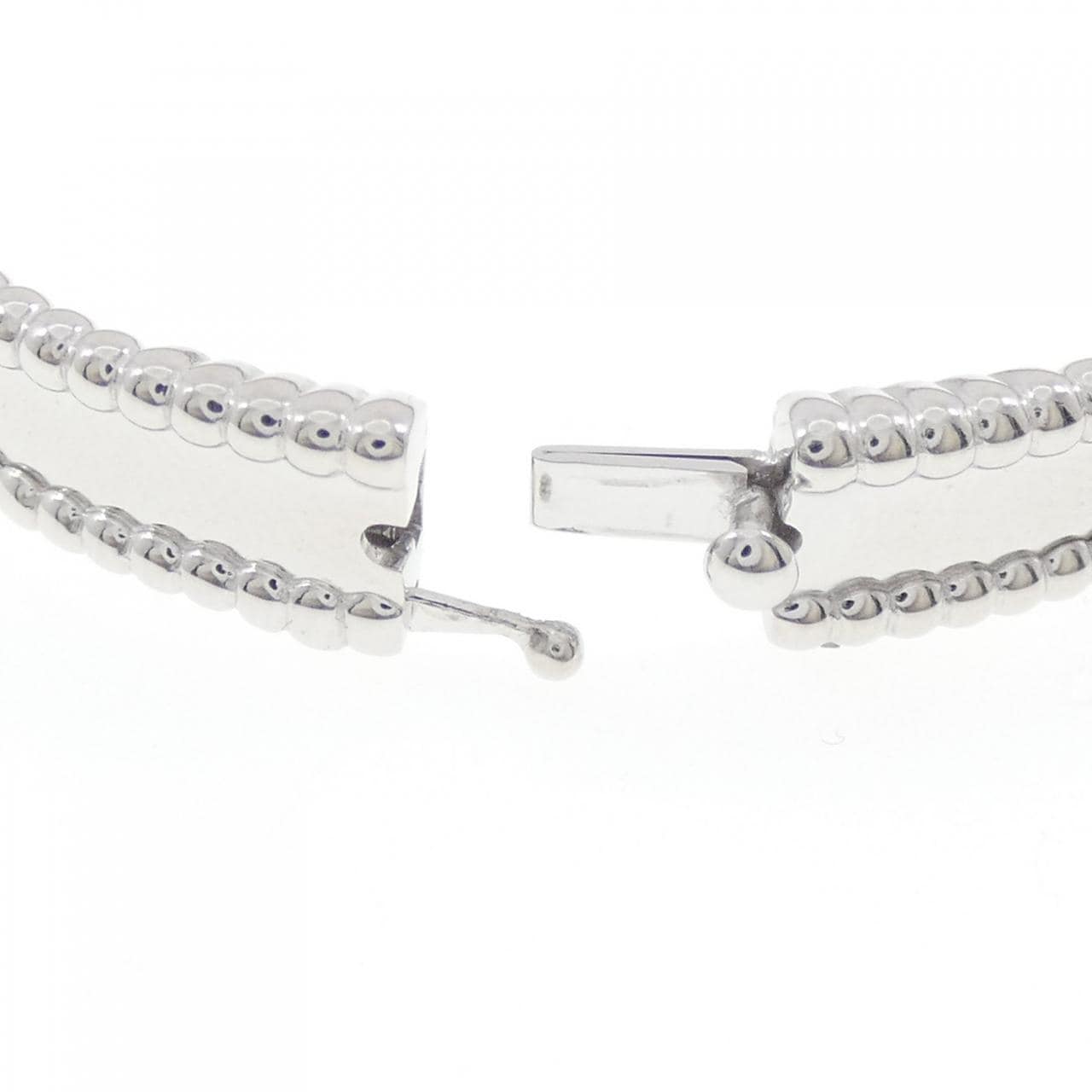 ヴァンクリーフ&アーペル ペルレ シニアチュール バングル