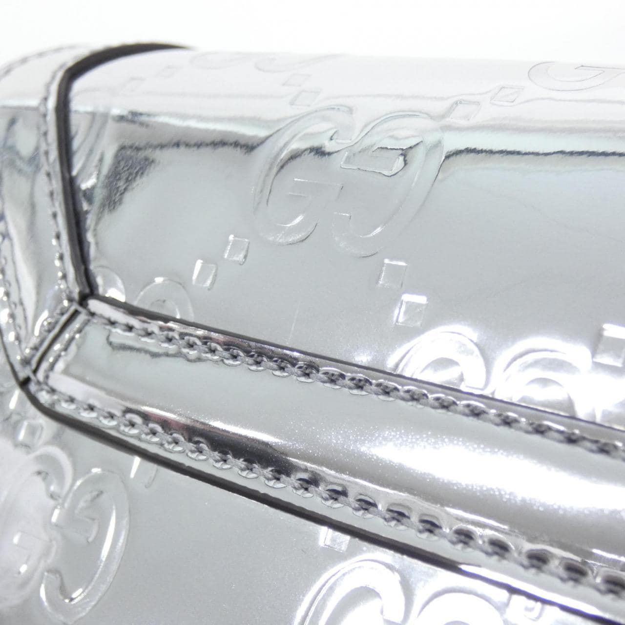 グッチ 796006 FAD3C ショルダーバッグ