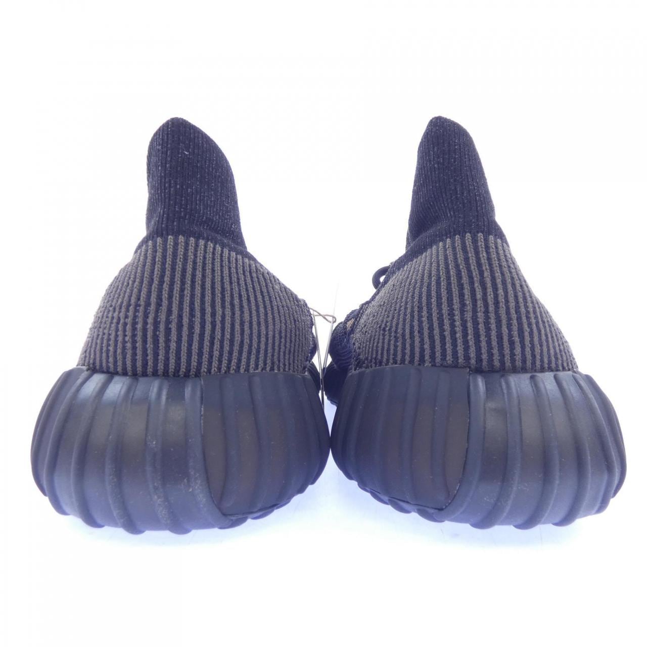 アディダス ADIDAS HQ6319 YEEZY スニーカー