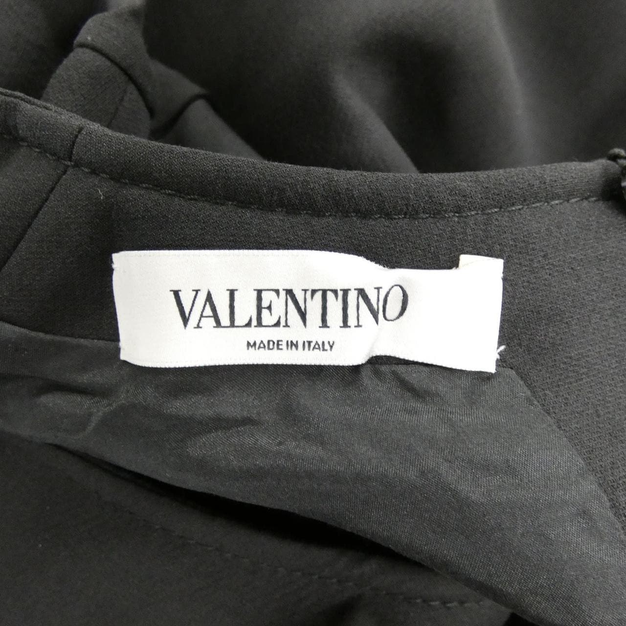 ヴァレンティノ VALENTINO QB3AE2251CF トップス