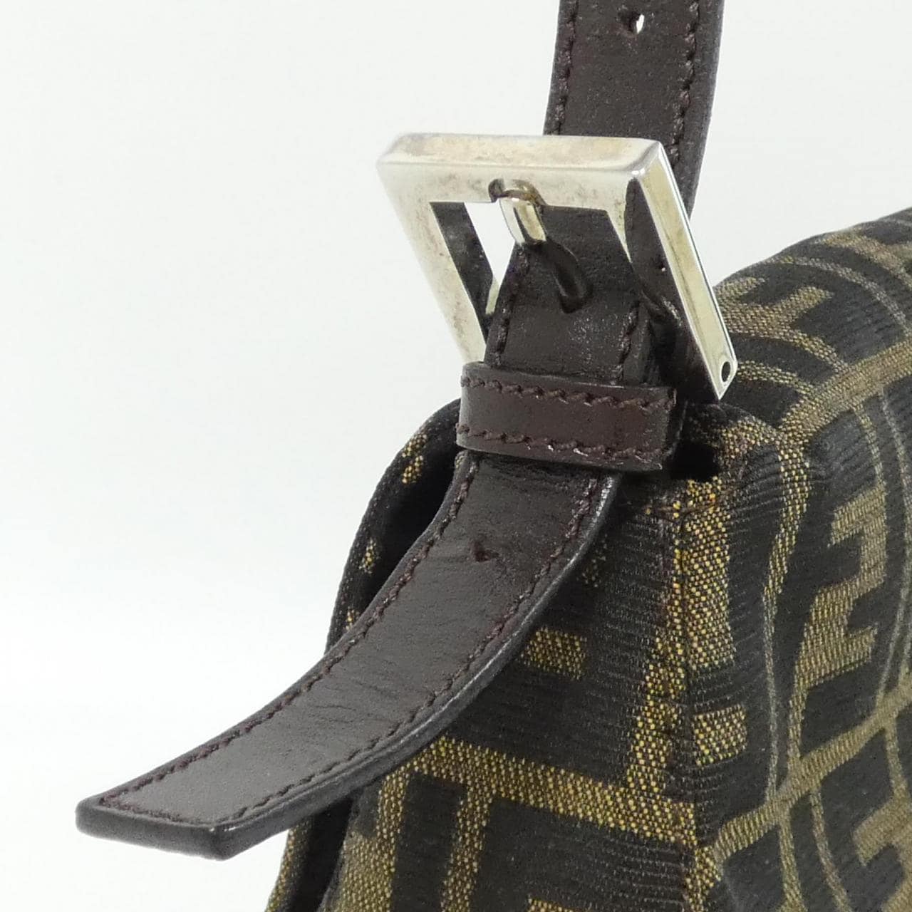 【ヴィンテージ】フェンディ マンマ バゲット 26325 ショルダーバッグ