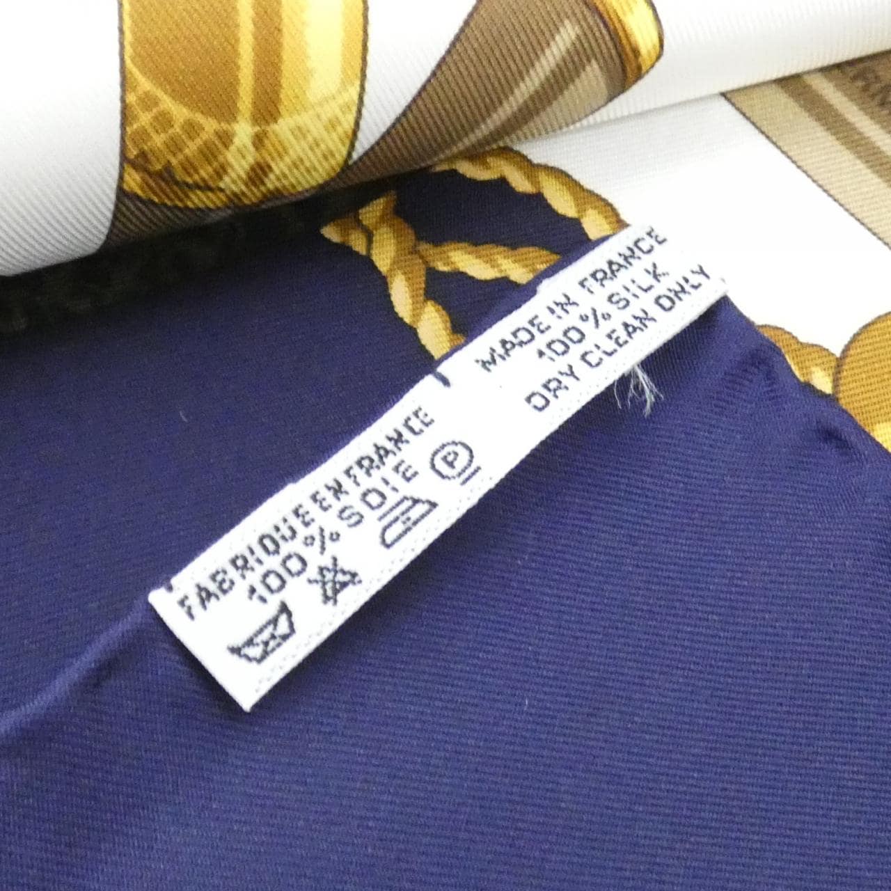 エルメス LES OISEAUX DU ROY カレ スカーフ