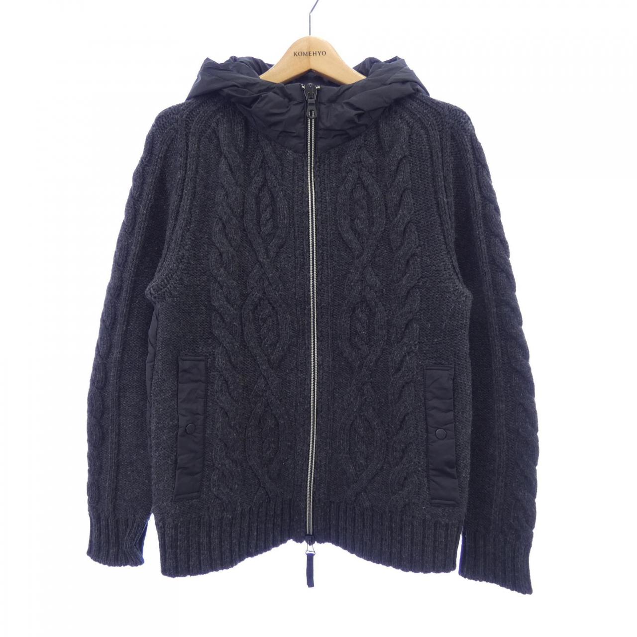 デュベティカ DUVETICA ダウンジャケット