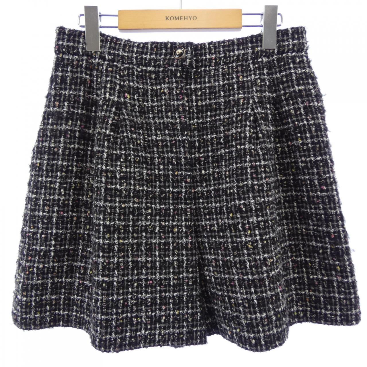 シャネル CHANEL LOOK28 P77734V69392 ショートパンツ