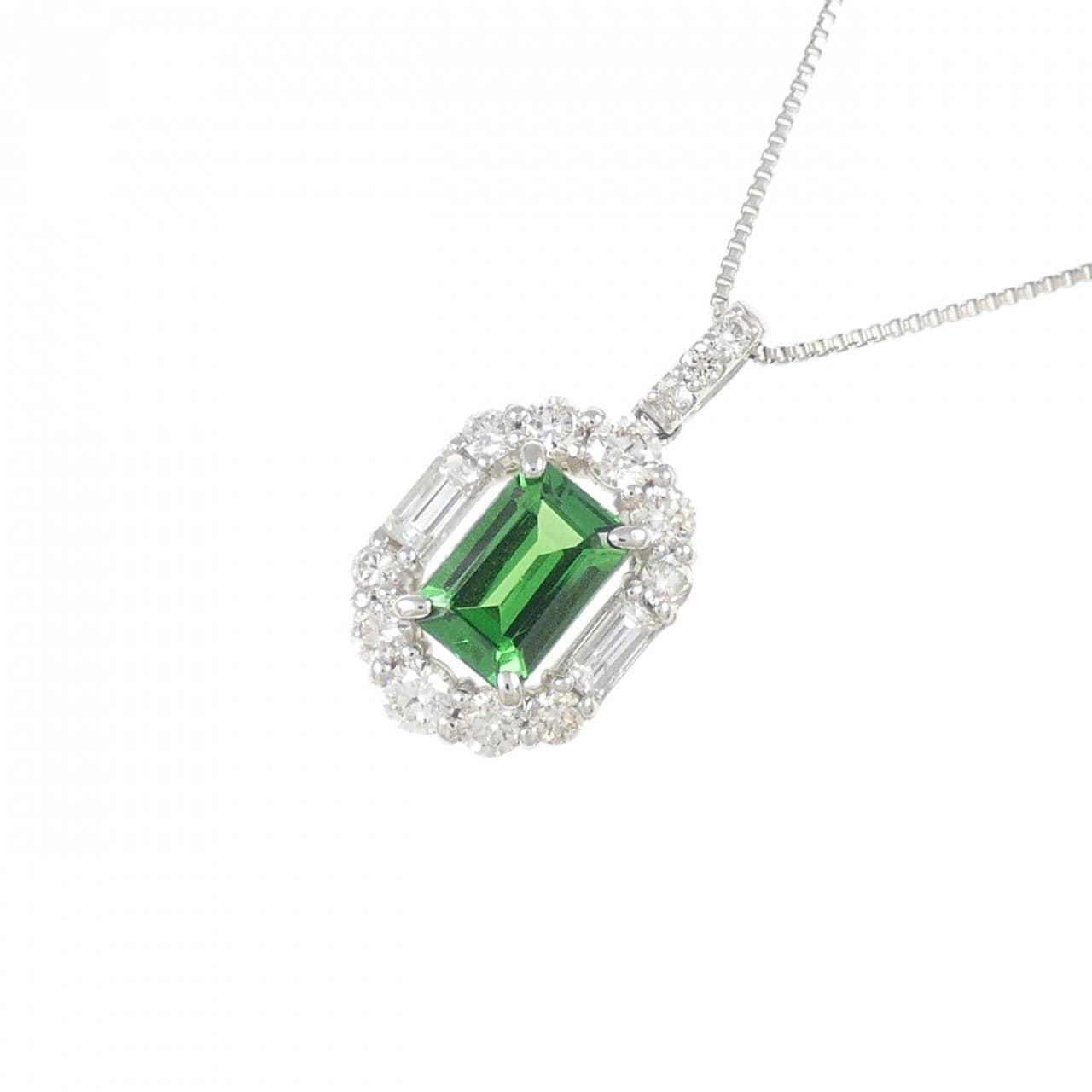 PT Green Garnet Necklace 0.50CT