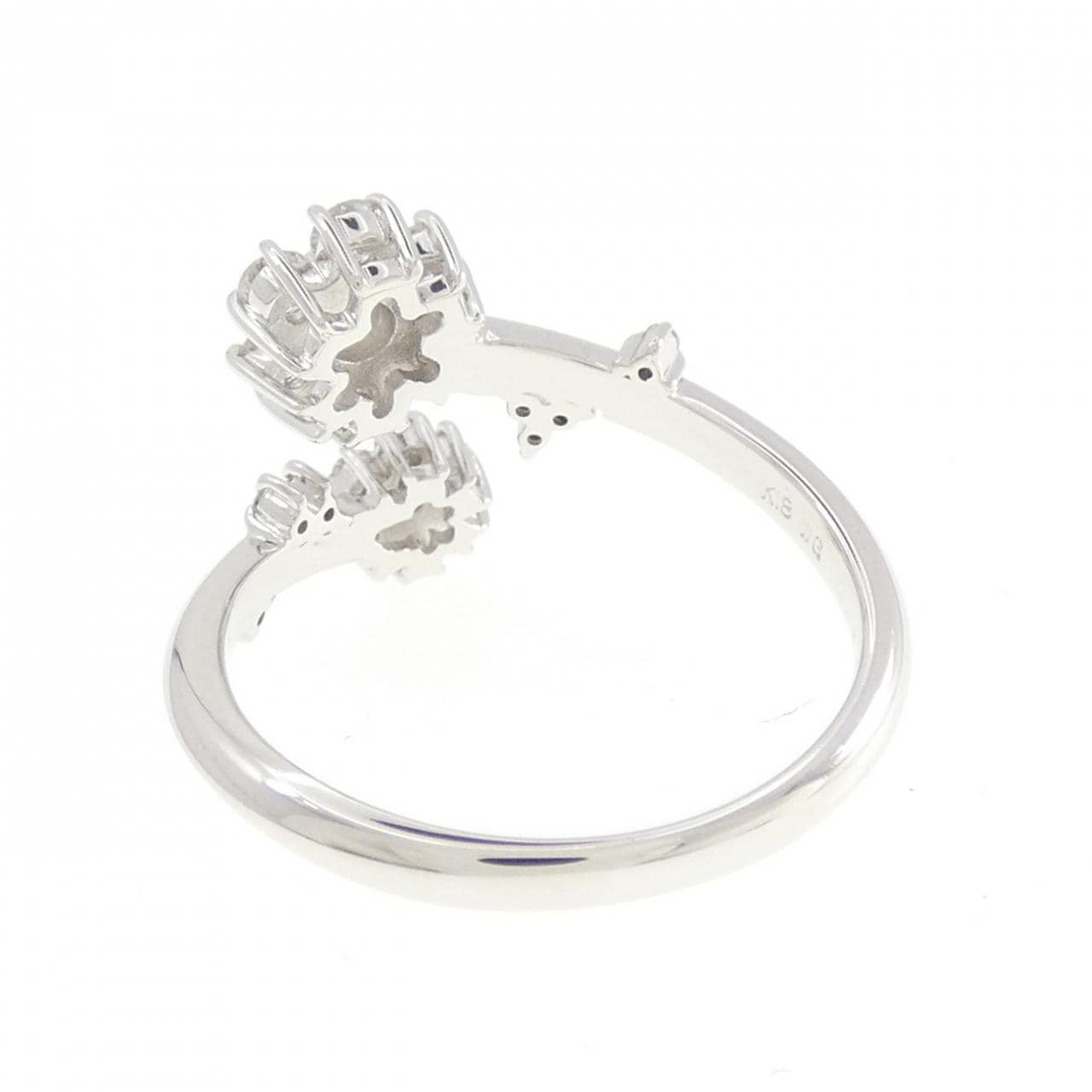K18WG花朵钻石戒指0.46CT