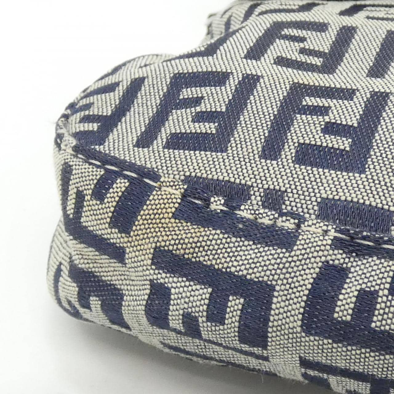 【ヴィンテージ】フェンディ バゲット 26424 ショルダーバッグ