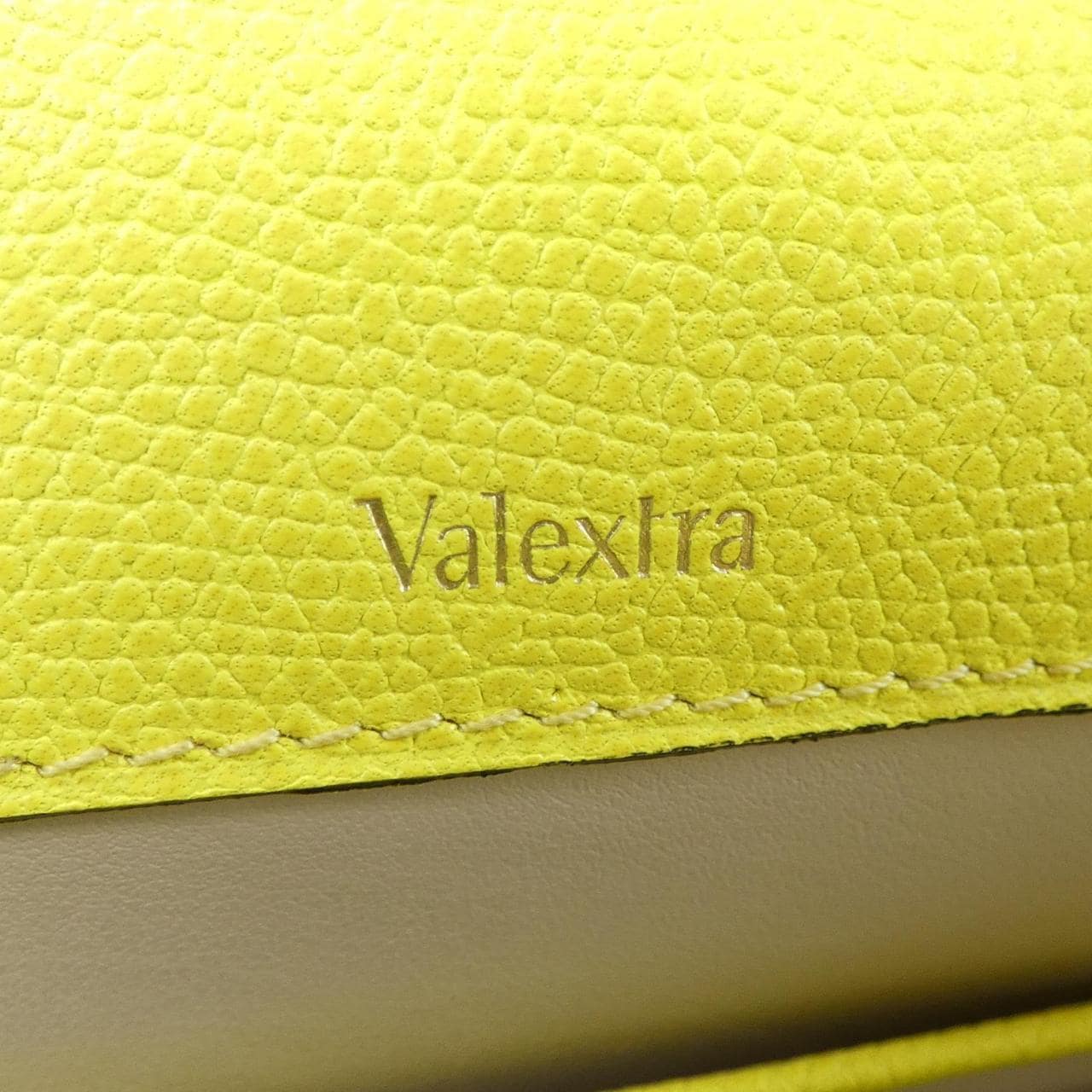 ヴァレクストラ VALEXTRA イジィデ ISIDE BAG