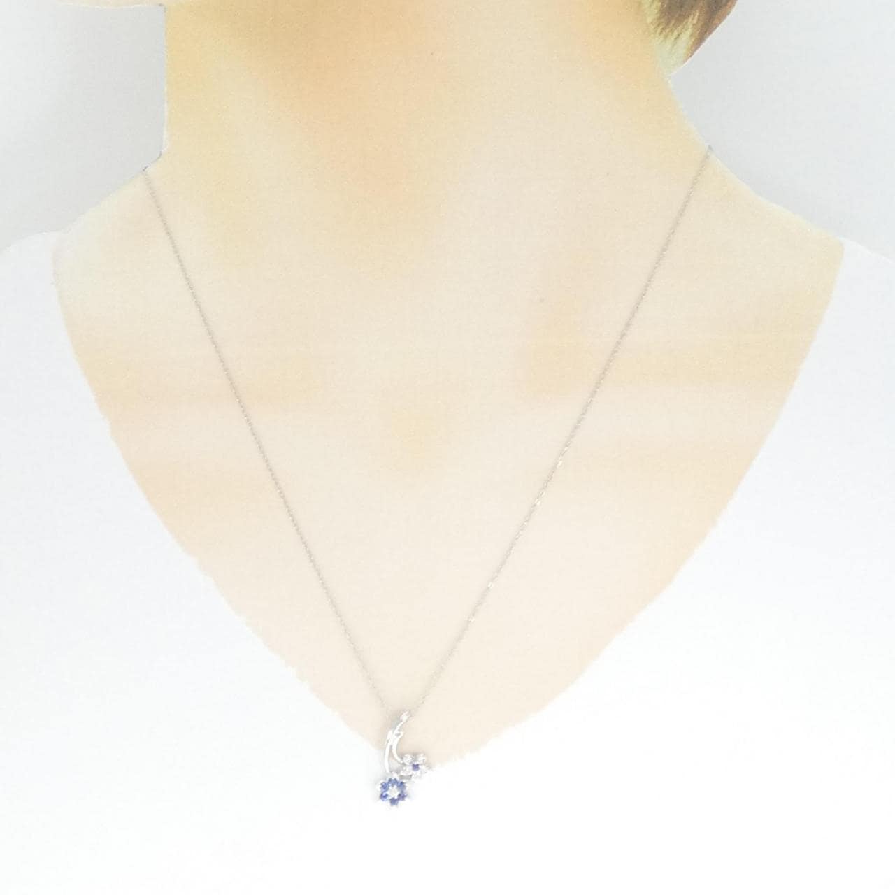K18WG Flower Sapphire Necklace 0.20CT