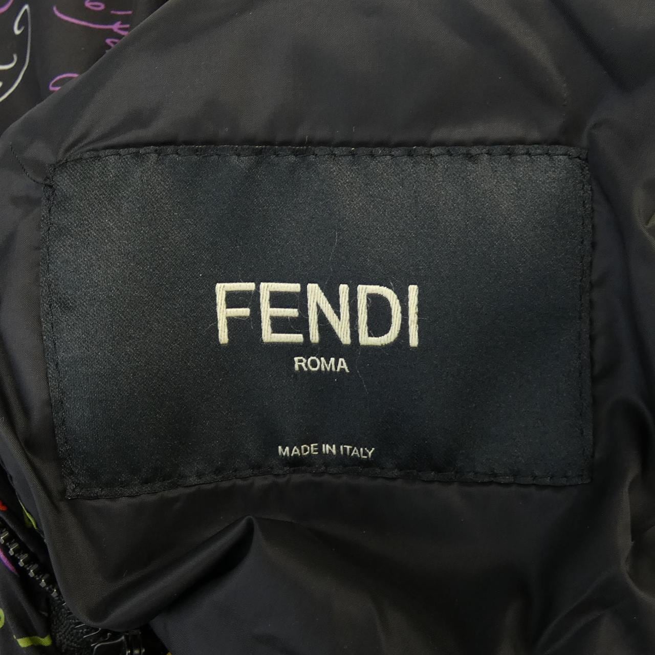 フェンディ FENDI FW1090 AHCF ブルゾン