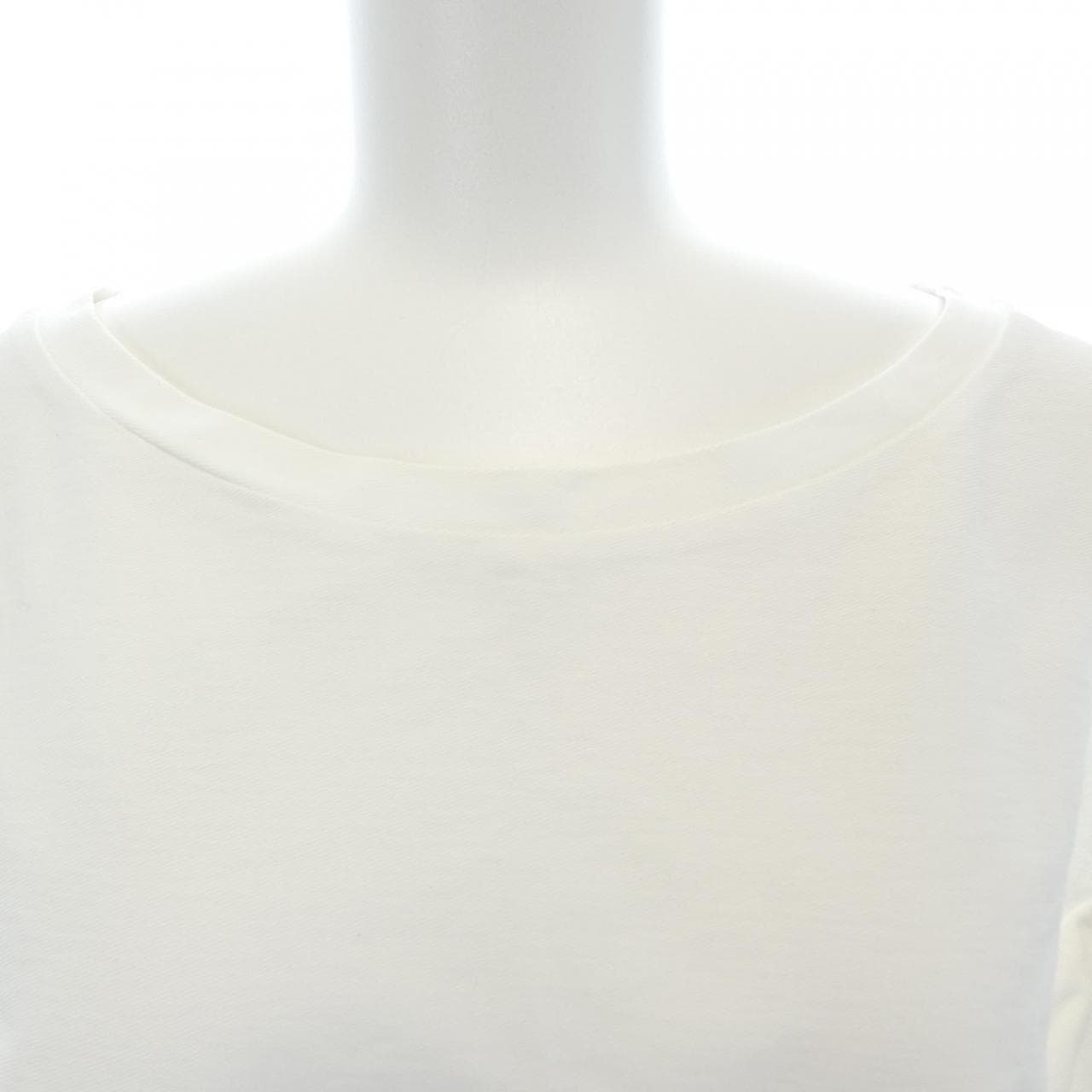 ガリャルダガランテ GALLARDA GALANTE Tシャツ