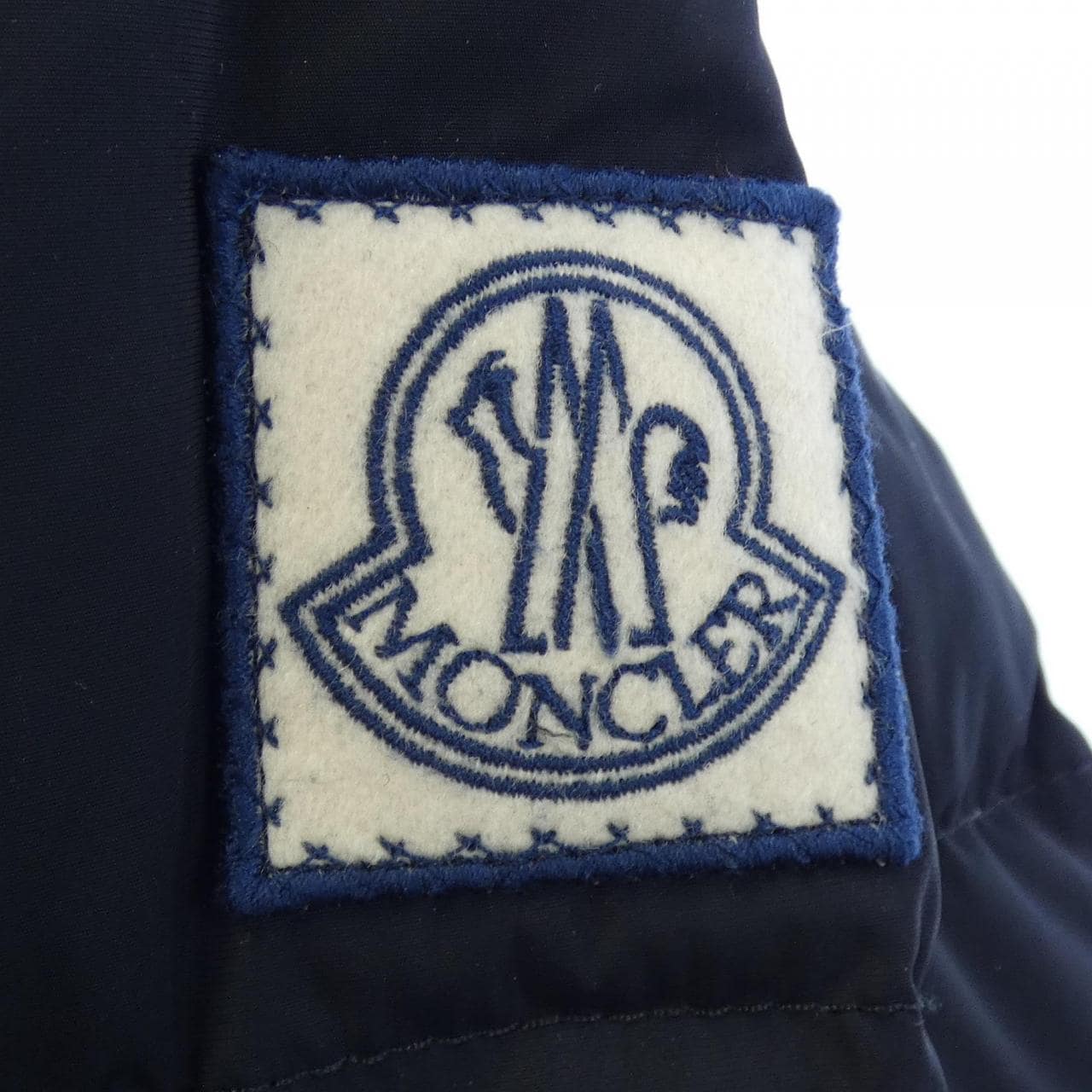 モンクレールガムブルー MONCLER GAMMEBLEU 23914032580 ダウンジャケット