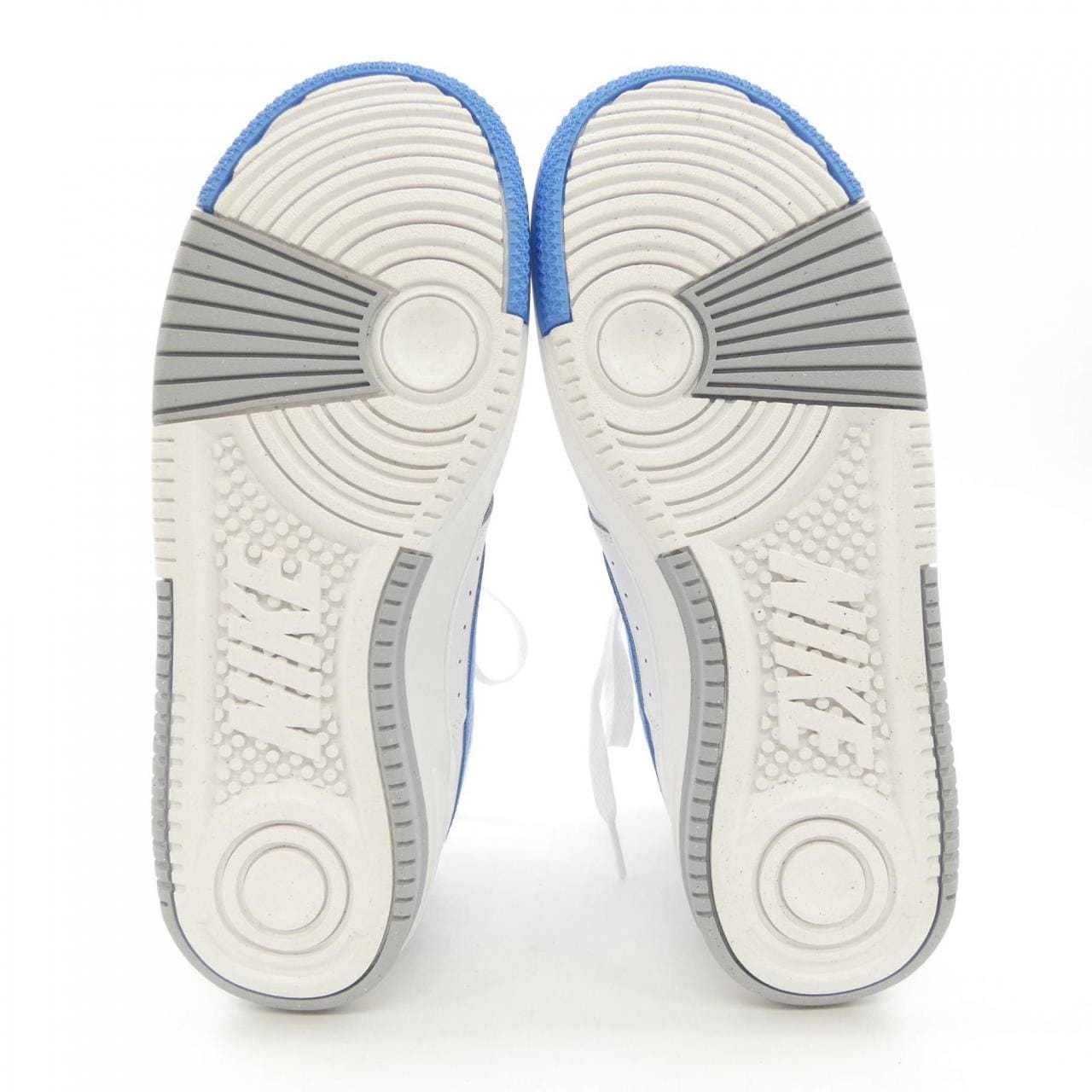 ナイキ NIKE スニーカー