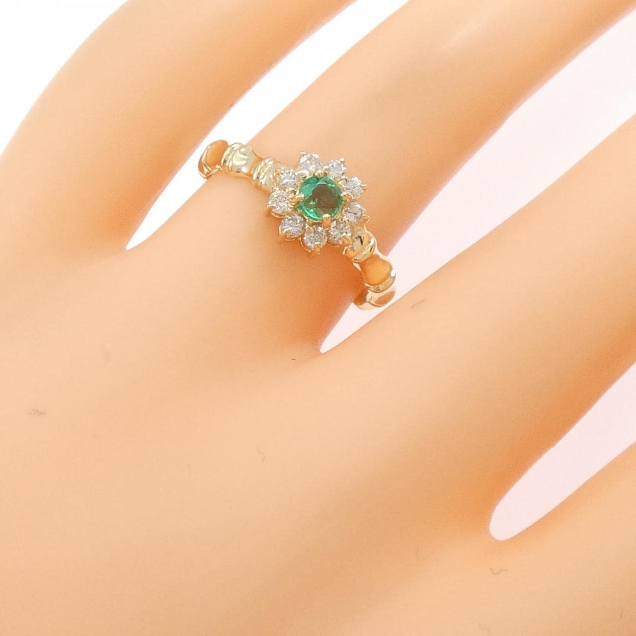 750YG エメラルド リング 0.20CT