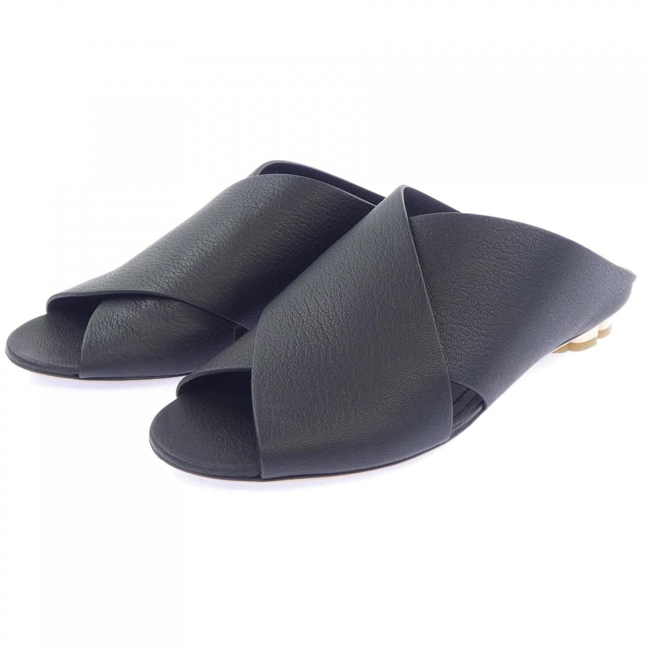 サルヴァトーレフェラガモ SALVATORE FERRAGAMO サンダル