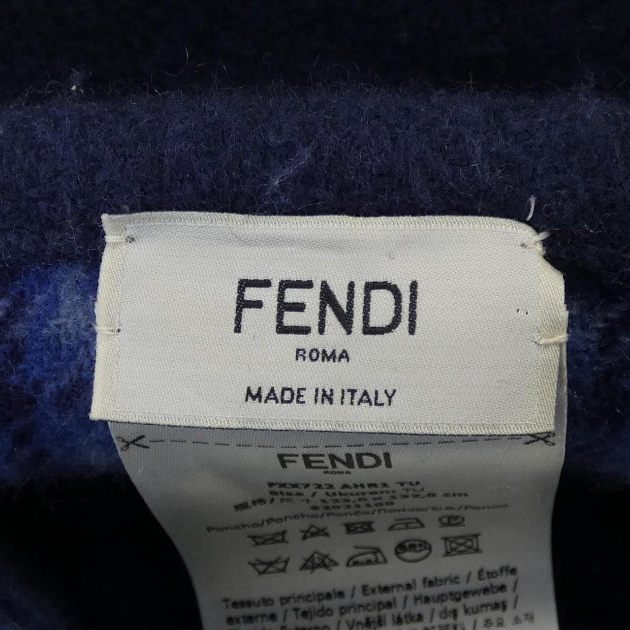 フェンディ FENDI ケープ