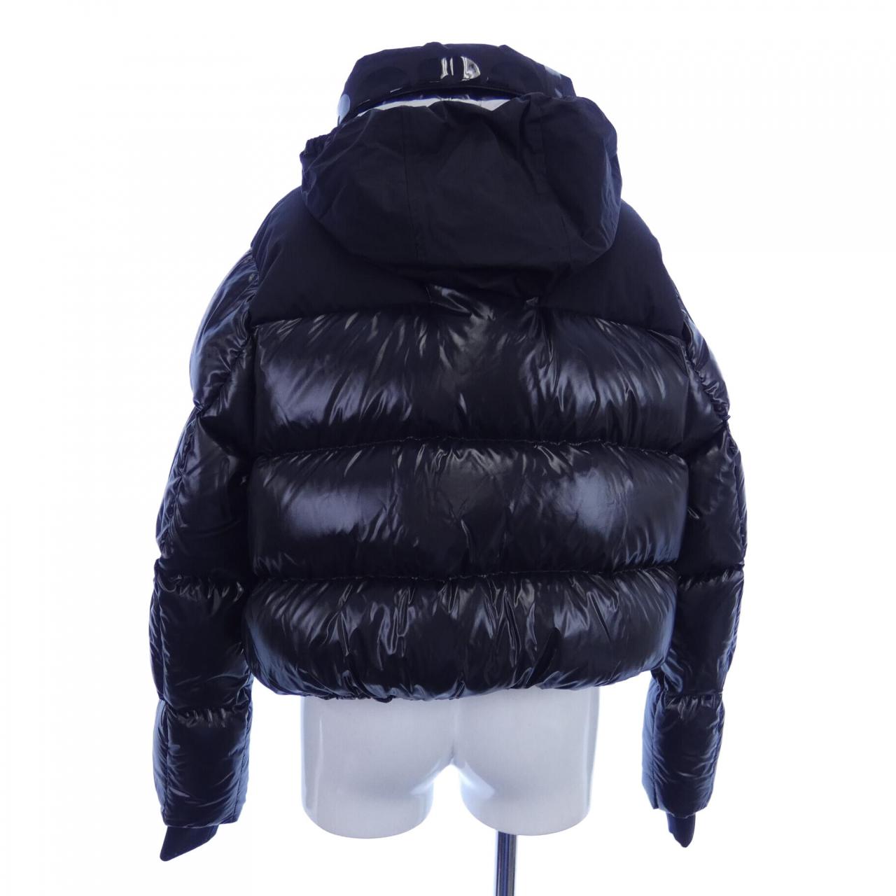 モンクレール MONCLER ダウンジャケット