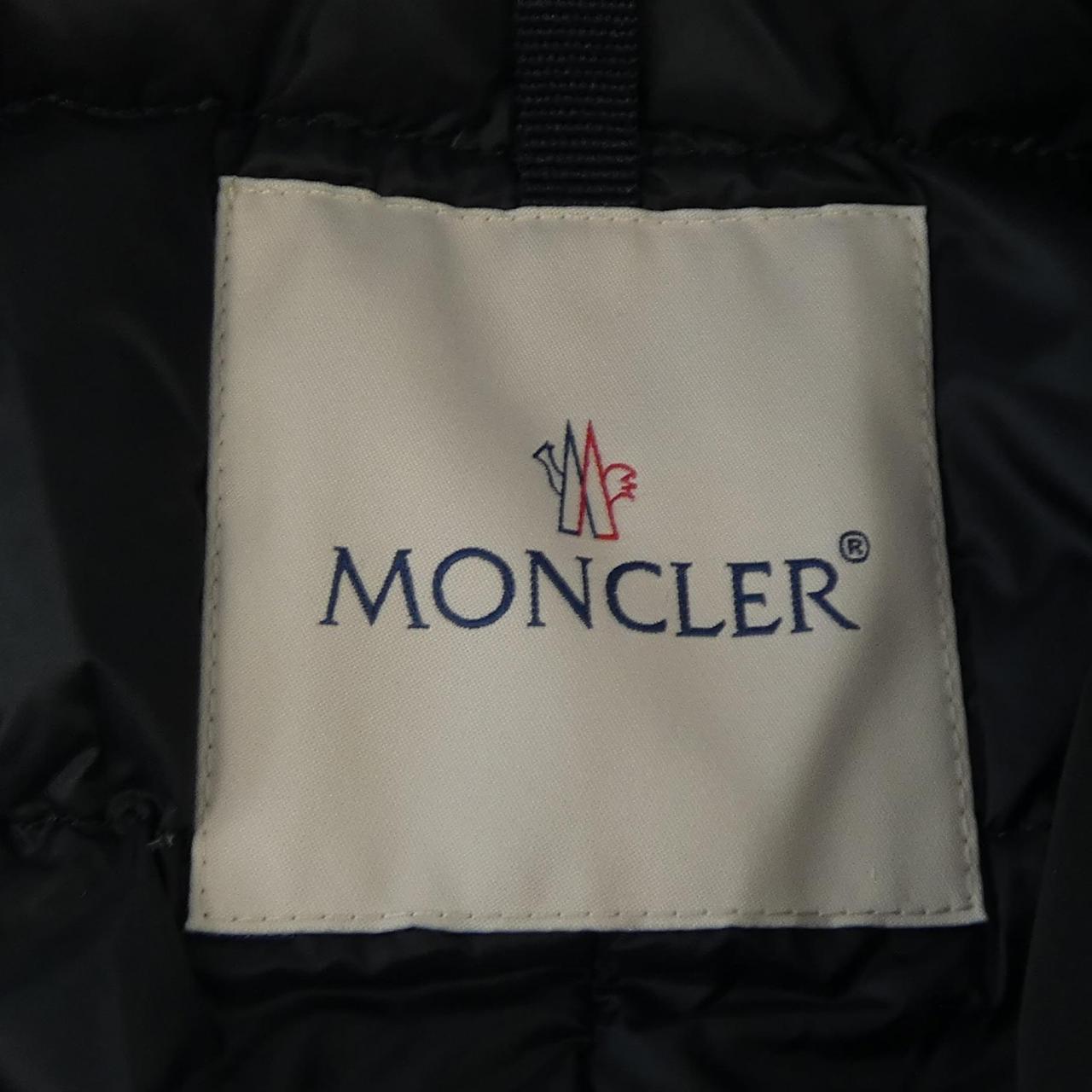 モンクレール MONCLER ダウンジャケット