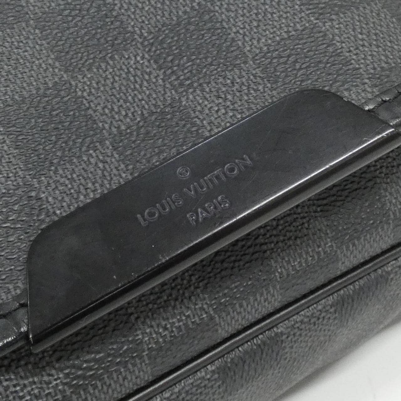 ルイヴィトン ダミエ グラフィット ダニエル MM N58029 ショルダーバッグ