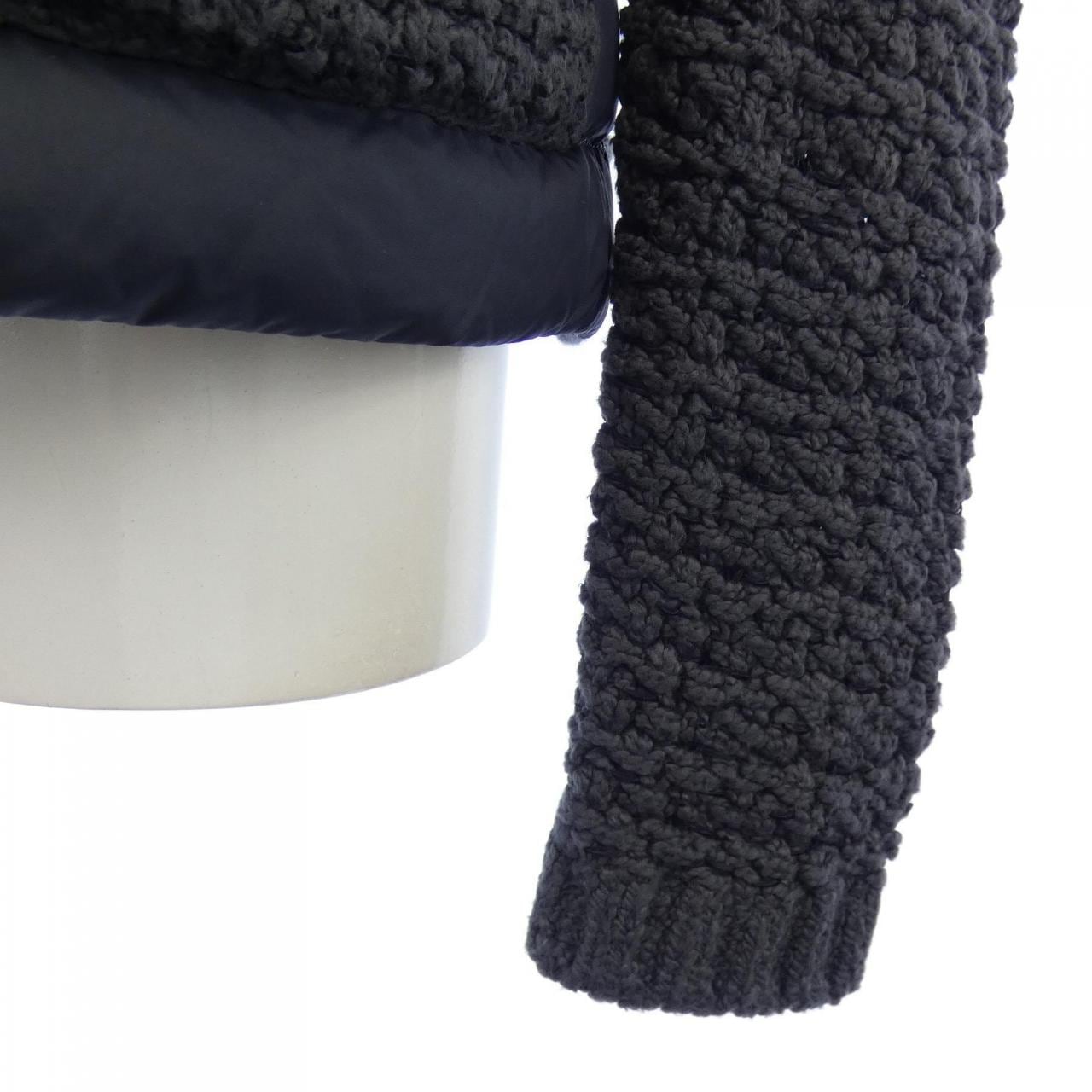 モンクレール MONCLER 10939B00024 ダウンジャケット